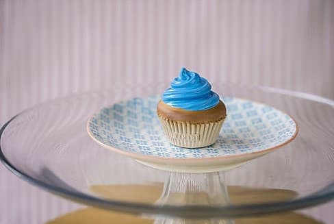 TIKIRI ΜΑΣΗΤΙΚΟ ΠΑΙΧΝΙΔΙ CUPCAKE AND MACROON