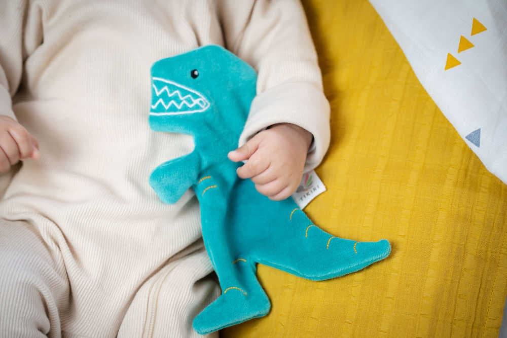 TIKIRI ΥΦΑΣΜΑΤΙΝΟ ΠΑΙΧΝΙΔΙ T-REX ΜΕ CRINKLE
