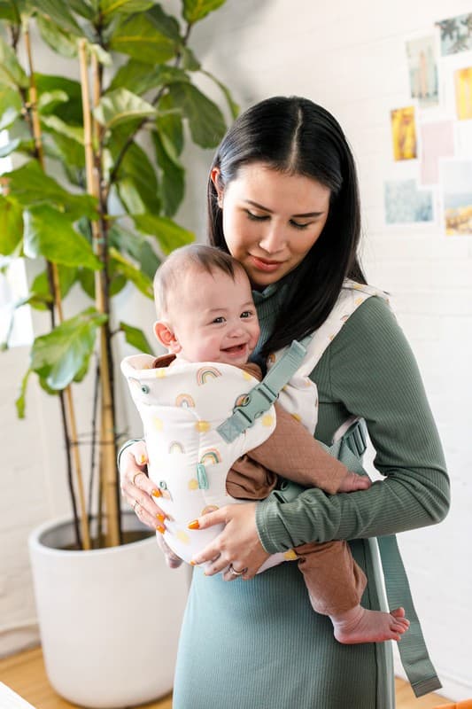 FLIP 4-IN-1 CONVERTIBLE CARRIER RAINBOW