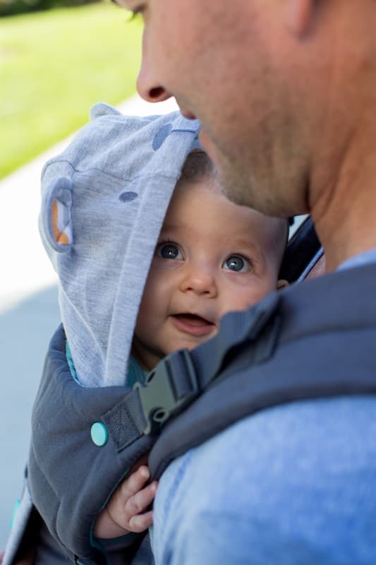 CUDDLE UP ERGONOMIC HOODIE CARRIER™ 2