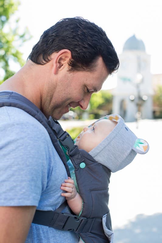 CUDDLE UP ERGONOMIC HOODIE CARRIER™ 2