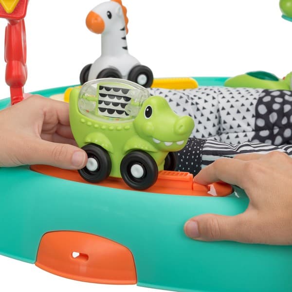 SIT, SPIN & STAND ENTERTAINER 360° SEAT & ACTIVITY TABLE